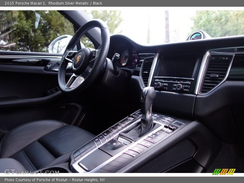 Rhodium Silver Metallic / Black 2015 Porsche Macan S