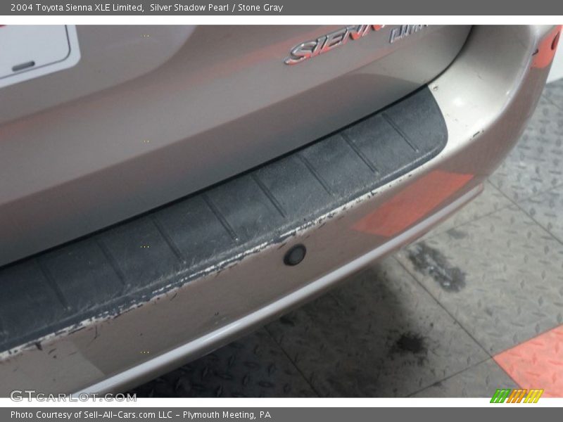 Silver Shadow Pearl / Stone Gray 2004 Toyota Sienna XLE Limited
