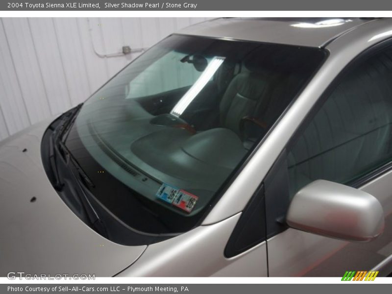 Silver Shadow Pearl / Stone Gray 2004 Toyota Sienna XLE Limited