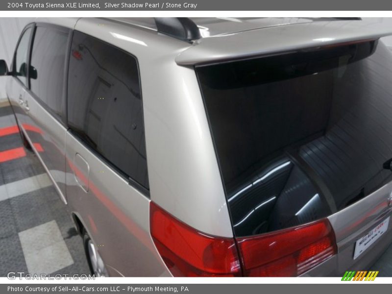 Silver Shadow Pearl / Stone Gray 2004 Toyota Sienna XLE Limited