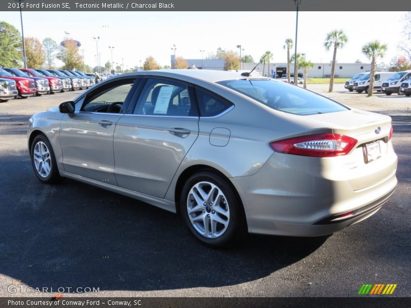 Tectonic Metallic / Charcoal Black 2016 Ford Fusion SE