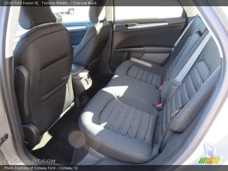 Tectonic Metallic / Charcoal Black 2016 Ford Fusion SE