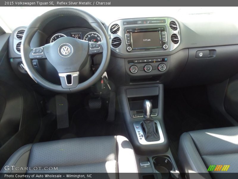Reflex Silver Metallic / Charcoal 2015 Volkswagen Tiguan SE