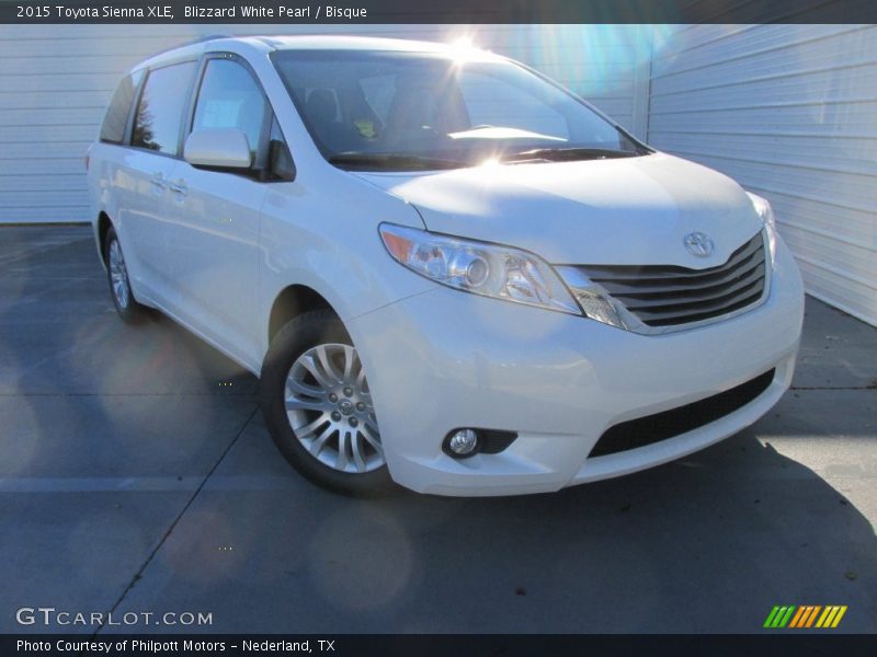 Blizzard White Pearl / Bisque 2015 Toyota Sienna XLE
