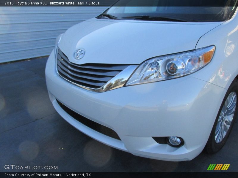 Blizzard White Pearl / Bisque 2015 Toyota Sienna XLE