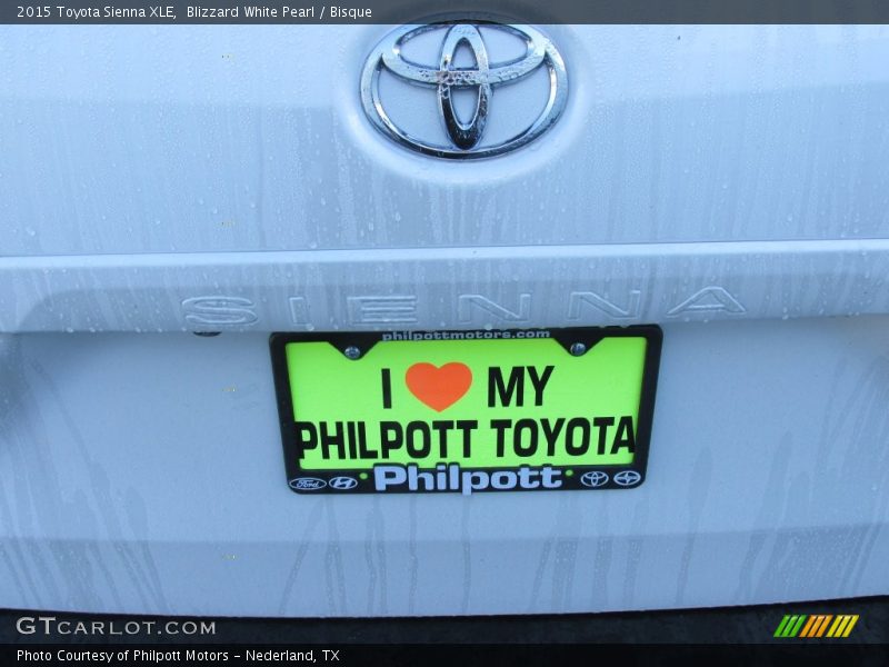 Blizzard White Pearl / Bisque 2015 Toyota Sienna XLE