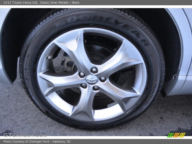 Classic Silver Metallic / Black 2013 Toyota Venza XLE