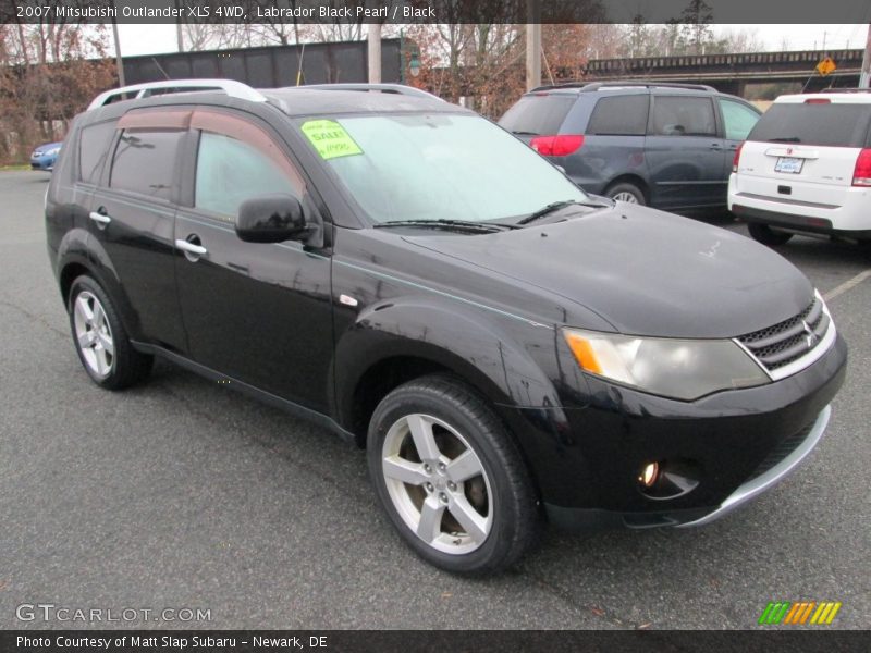 Front 3/4 View of 2007 Outlander XLS 4WD