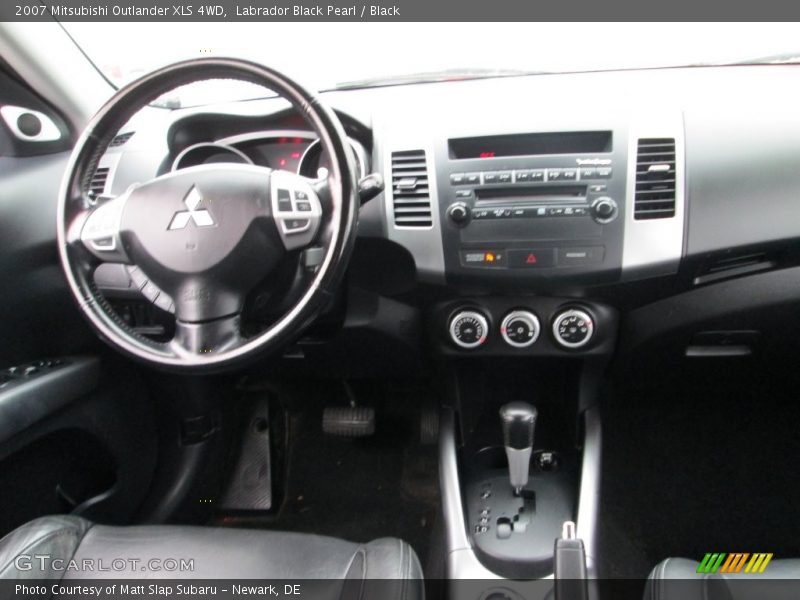Labrador Black Pearl / Black 2007 Mitsubishi Outlander XLS 4WD