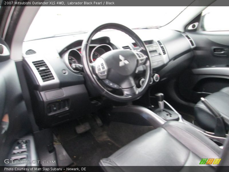Labrador Black Pearl / Black 2007 Mitsubishi Outlander XLS 4WD