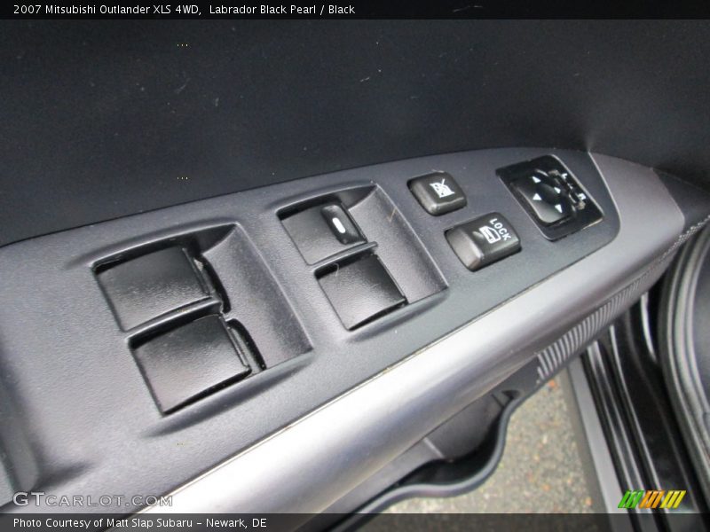 Labrador Black Pearl / Black 2007 Mitsubishi Outlander XLS 4WD