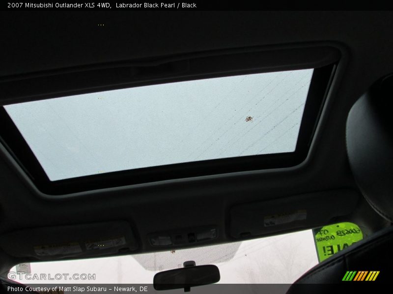 Labrador Black Pearl / Black 2007 Mitsubishi Outlander XLS 4WD