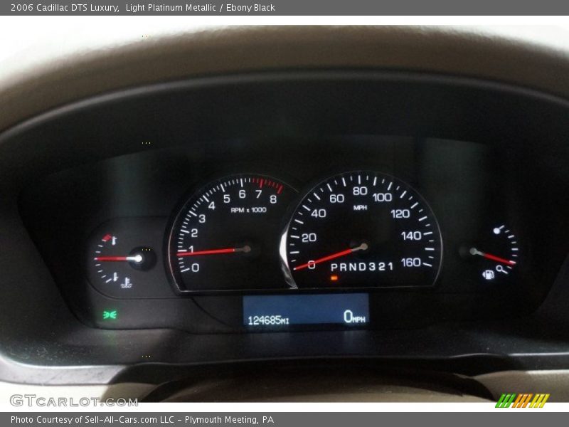 Light Platinum Metallic / Ebony Black 2006 Cadillac DTS Luxury