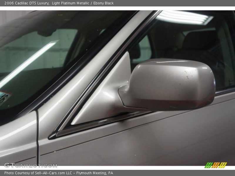 Light Platinum Metallic / Ebony Black 2006 Cadillac DTS Luxury