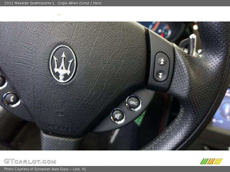 Grigio Alfieri (Grey) / Nero 2012 Maserati Quattroporte S