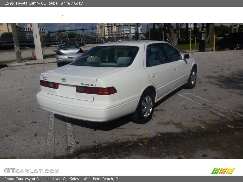 Super White / Gray 1999 Toyota Camry CE