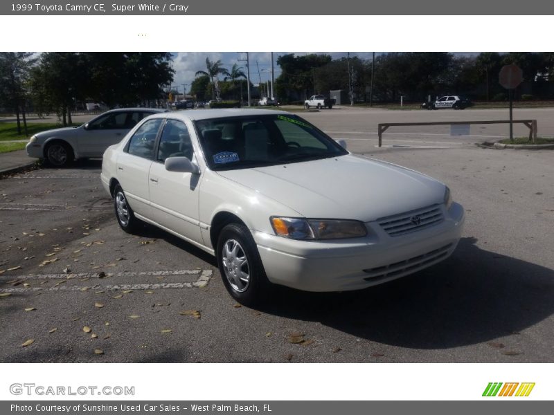 Super White / Gray 1999 Toyota Camry CE