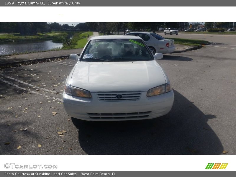 Super White / Gray 1999 Toyota Camry CE