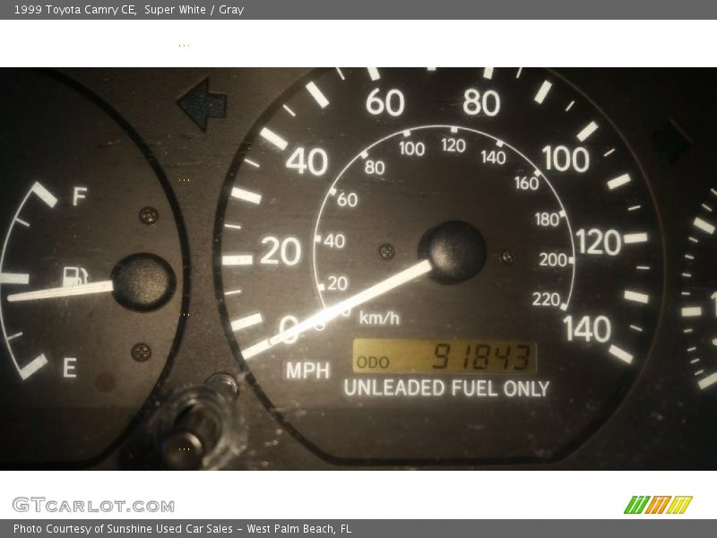 Super White / Gray 1999 Toyota Camry CE