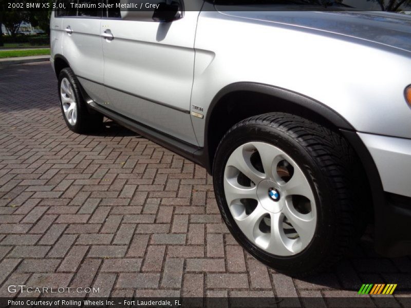 Titanium Silver Metallic / Grey 2002 BMW X5 3.0i