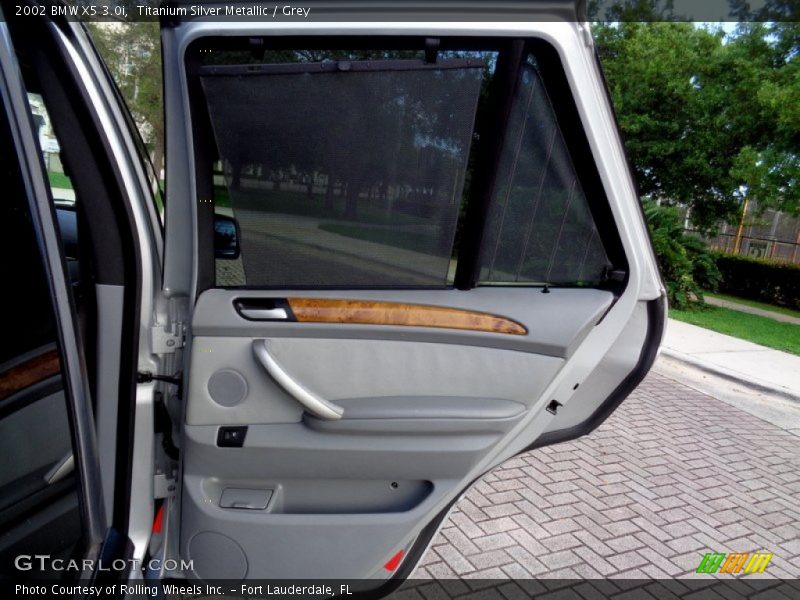 Titanium Silver Metallic / Grey 2002 BMW X5 3.0i