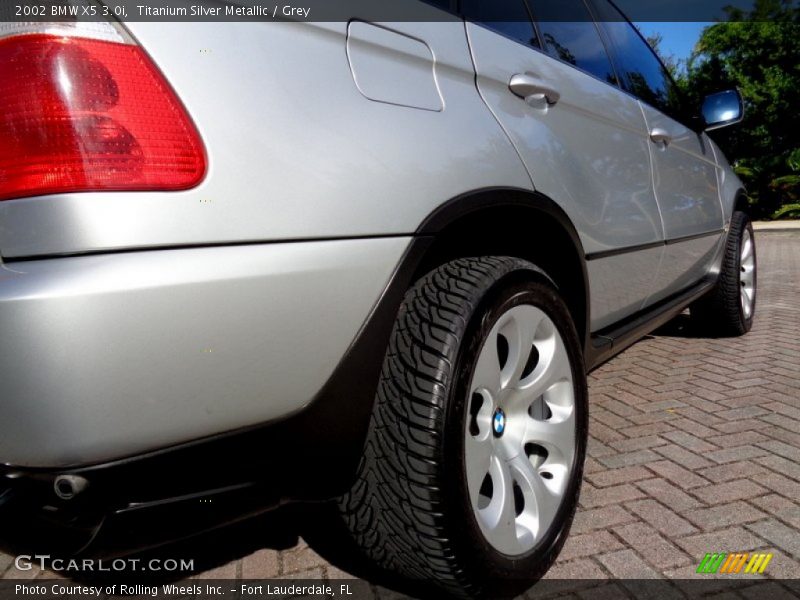 Titanium Silver Metallic / Grey 2002 BMW X5 3.0i