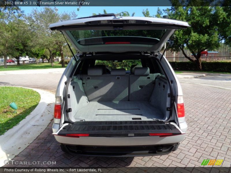 Titanium Silver Metallic / Grey 2002 BMW X5 3.0i