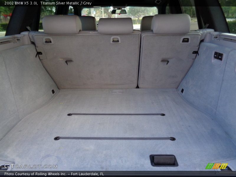 Titanium Silver Metallic / Grey 2002 BMW X5 3.0i