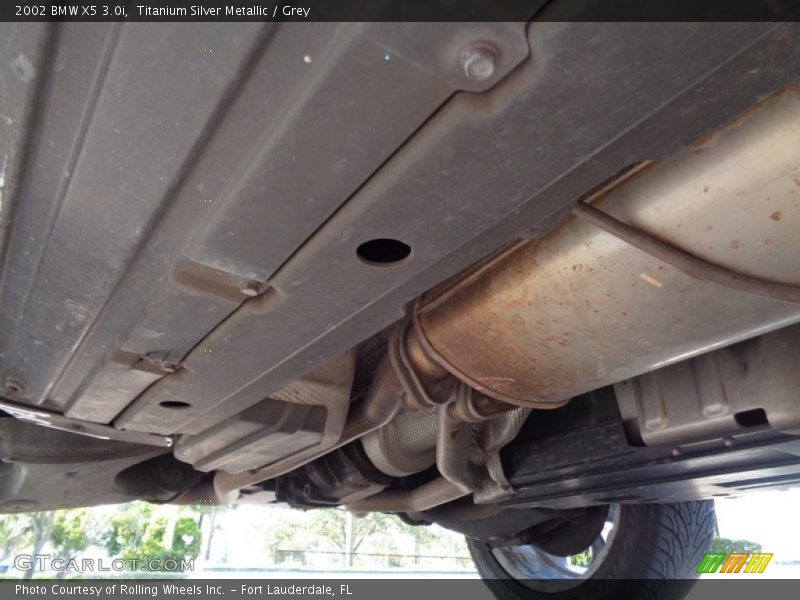Titanium Silver Metallic / Grey 2002 BMW X5 3.0i