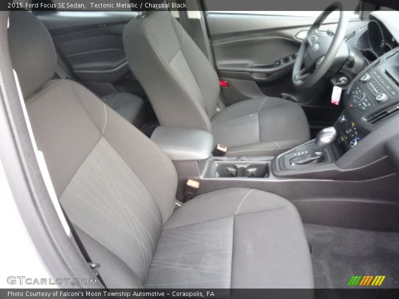 Tectonic Metallic / Charcoal Black 2015 Ford Focus SE Sedan