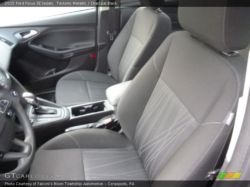 Tectonic Metallic / Charcoal Black 2015 Ford Focus SE Sedan