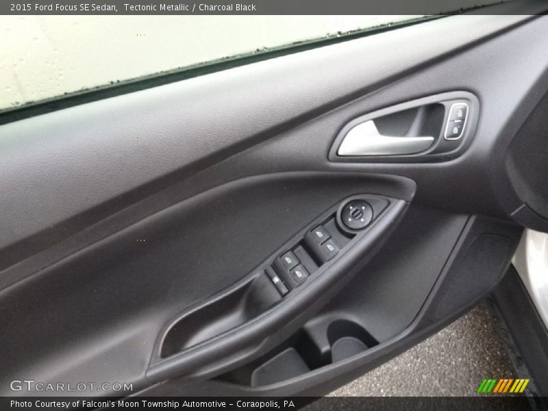 Tectonic Metallic / Charcoal Black 2015 Ford Focus SE Sedan