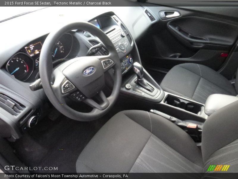 Tectonic Metallic / Charcoal Black 2015 Ford Focus SE Sedan