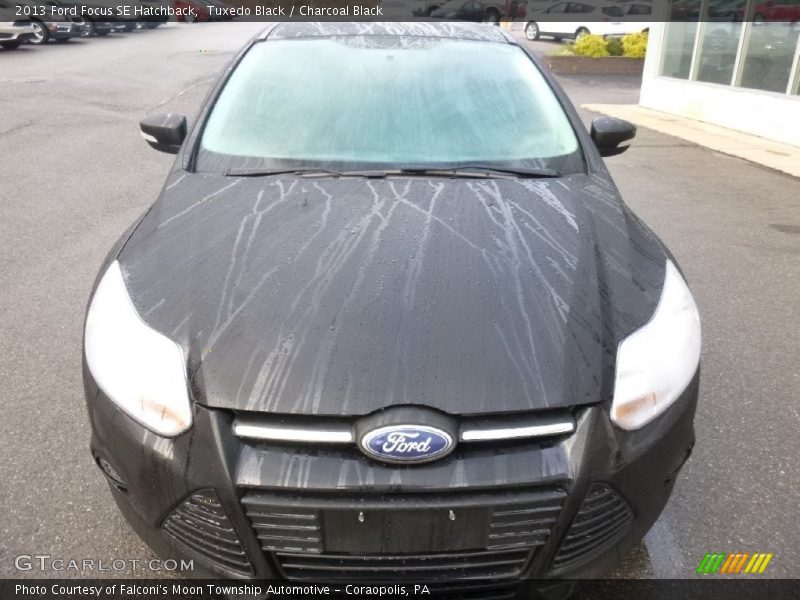 Tuxedo Black / Charcoal Black 2013 Ford Focus SE Hatchback