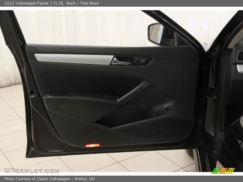Black / Titan Black 2013 Volkswagen Passat 2.5L SE