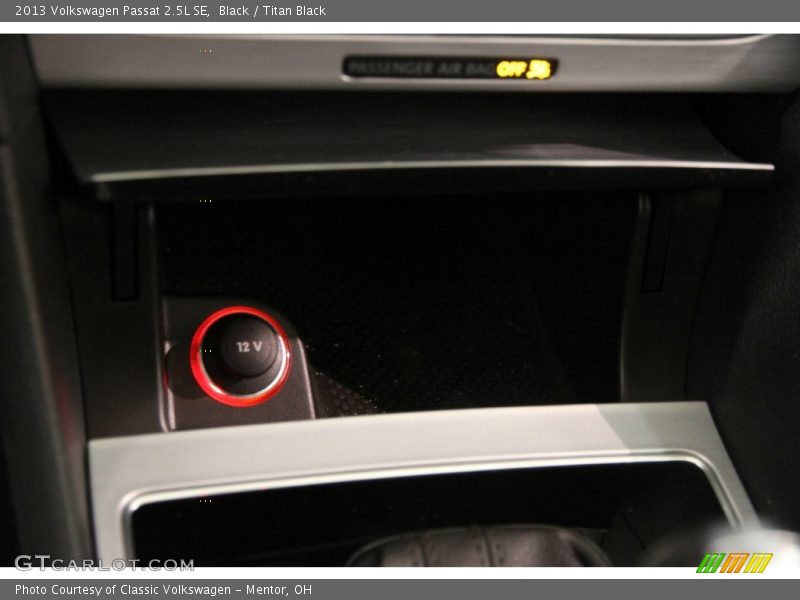 Black / Titan Black 2013 Volkswagen Passat 2.5L SE
