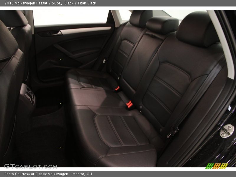 Black / Titan Black 2013 Volkswagen Passat 2.5L SE