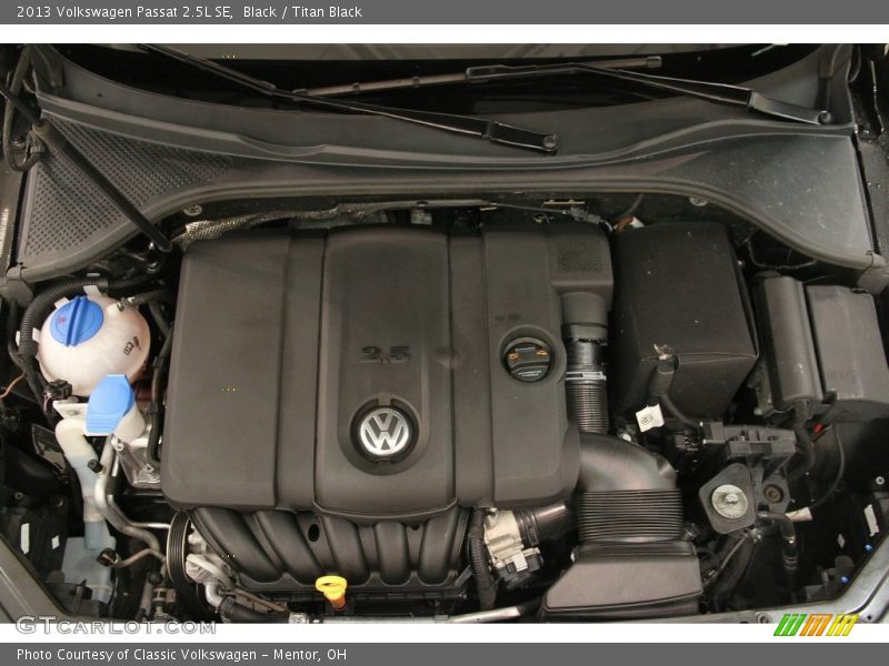 Black / Titan Black 2013 Volkswagen Passat 2.5L SE