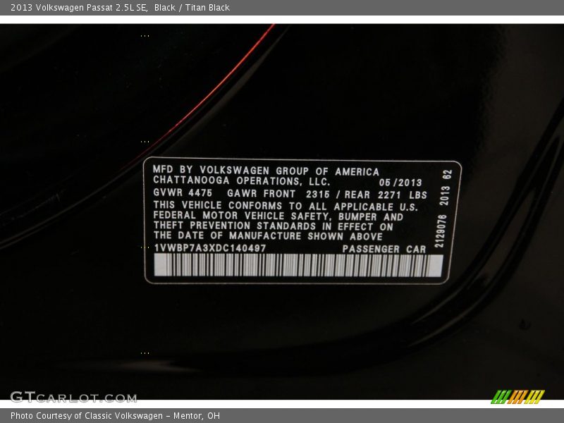 Black / Titan Black 2013 Volkswagen Passat 2.5L SE