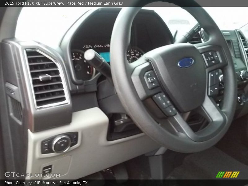 Race Red / Medium Earth Gray 2015 Ford F150 XLT SuperCrew