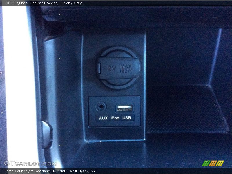 Silver / Gray 2014 Hyundai Elantra SE Sedan