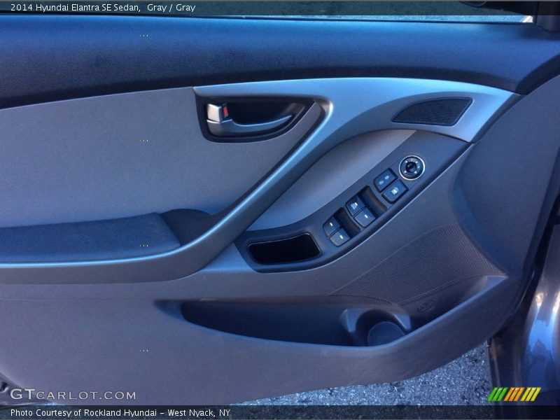 Gray / Gray 2014 Hyundai Elantra SE Sedan