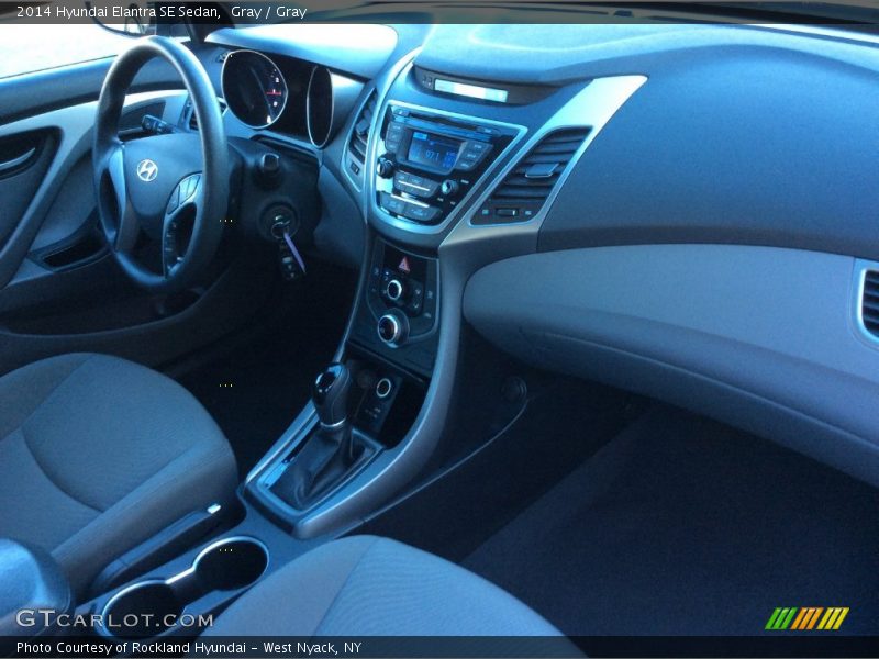Gray / Gray 2014 Hyundai Elantra SE Sedan
