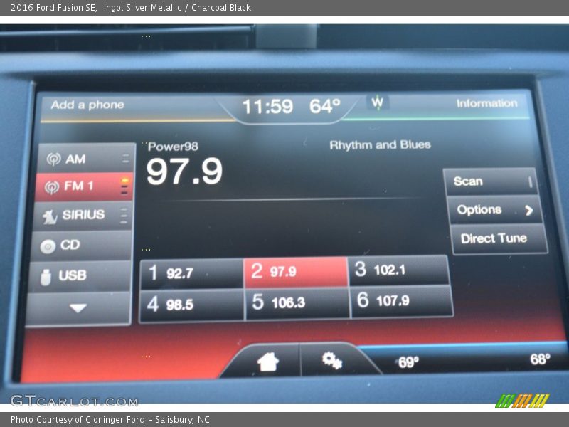 Ingot Silver Metallic / Charcoal Black 2016 Ford Fusion SE