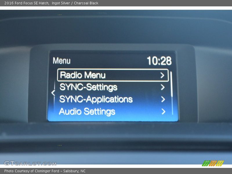 Ingot Silver / Charcoal Black 2016 Ford Focus SE Hatch