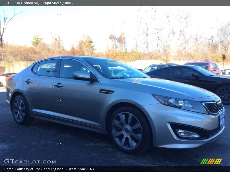 Front 3/4 View of 2012 Optima SX