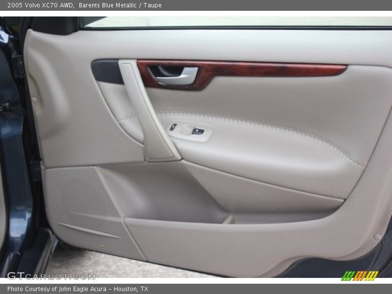 Barents Blue Metallic / Taupe 2005 Volvo XC70 AWD