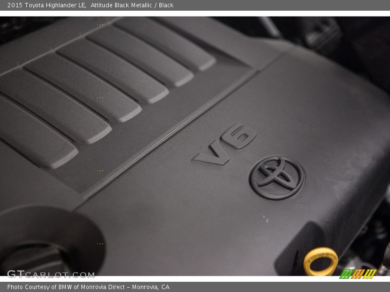 Attitude Black Metallic / Black 2015 Toyota Highlander LE