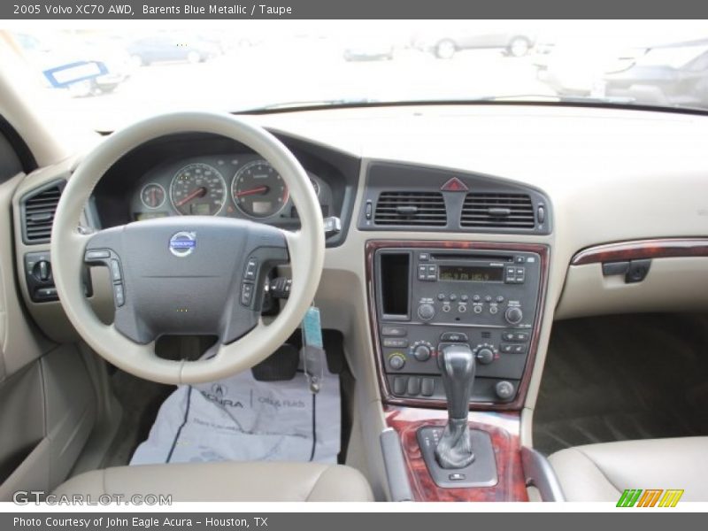 Barents Blue Metallic / Taupe 2005 Volvo XC70 AWD