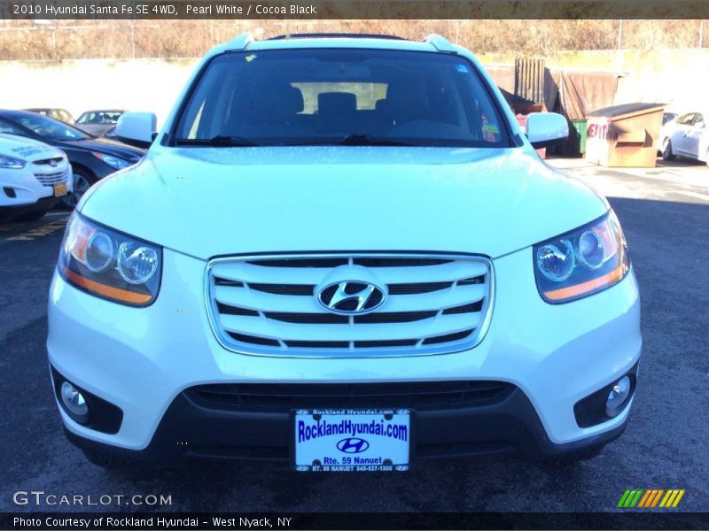 Pearl White / Cocoa Black 2010 Hyundai Santa Fe SE 4WD